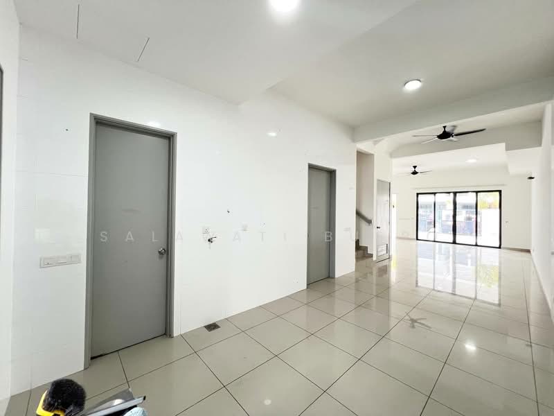 Rumah Teres untuk Dijual di Telok Panglima Garang (Selangor) - Salawati Busro - Interior - PropertyGuru.com.my