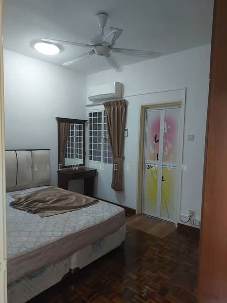 Apartment for Rent at Seri Kasturi - Liew Kee Mun - Bedroom - PropertyGuru.com.my