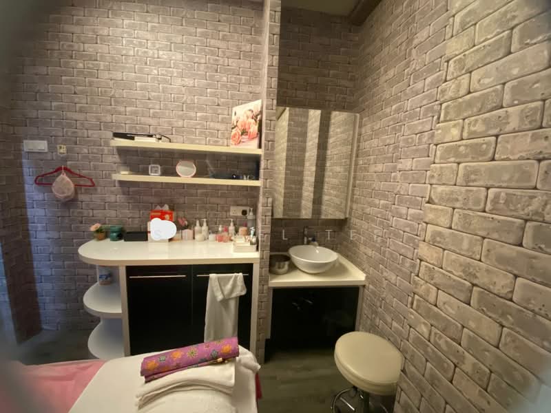 Kedai untuk Disewa di Kluang (Johor) - Shanel Tee - Interior - PropertyGuru.com.my