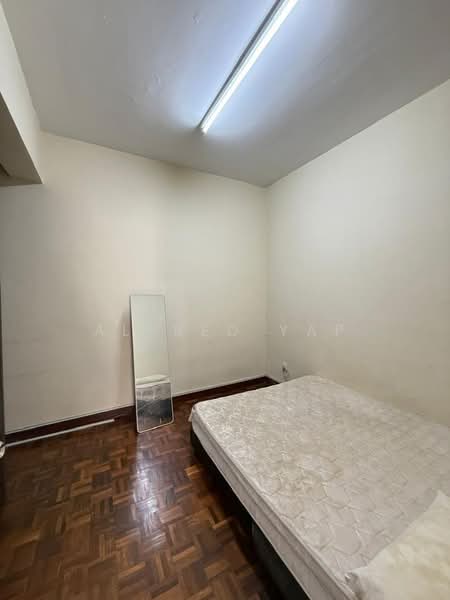 Pangsapuri untuk Disewa di Permas Ville Apartment - Alfred Yap - Bedroom - PropertyGuru.com.my