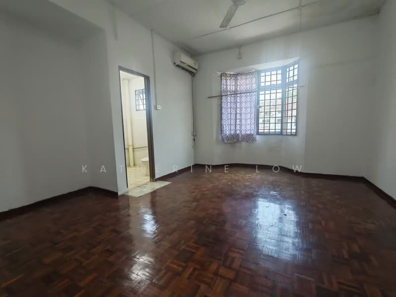 2-storey Terraced House for Sale in Taman Universiti (Skudai) - Katherine Low - Interior - PropertyGuru.com.my