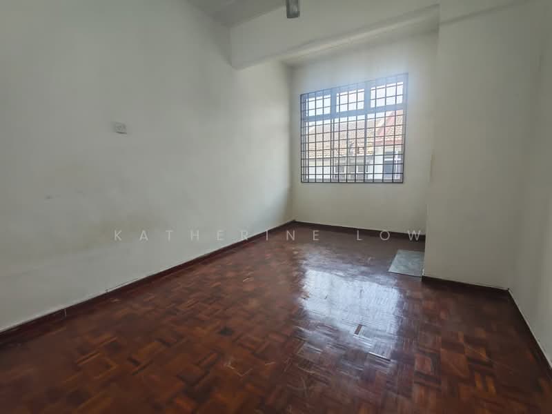 2-storey Terraced House for Sale in Taman Universiti (Skudai) - Katherine Low - Interior - PropertyGuru.com.my
