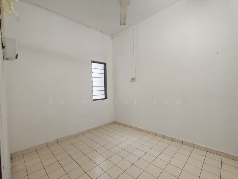 2-storey Terraced House for Sale in Taman Universiti (Skudai) - Katherine Low - Interior - PropertyGuru.com.my