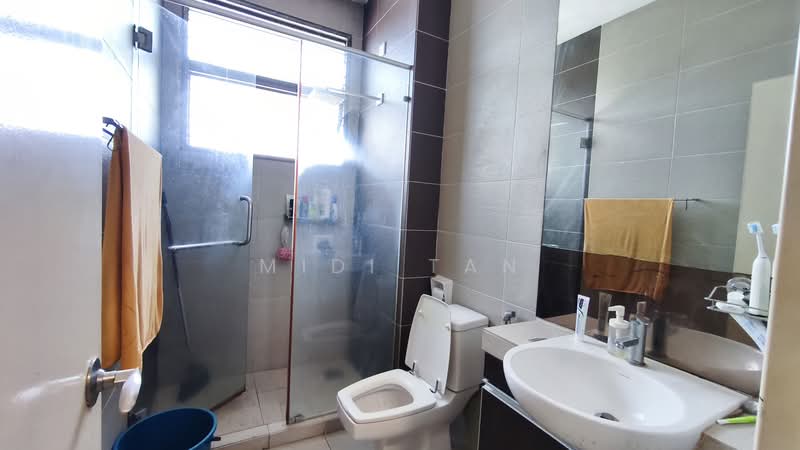 Terraced House for Sale in Bandar Puteri Puchong (Puchong) - Midi Tan - Bathroom - PropertyGuru.com.my