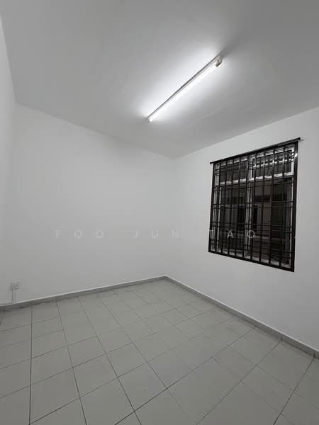 Apartment for Sale at Lake View Suites - Foo Jun Tao - PropertyGuru.com.my