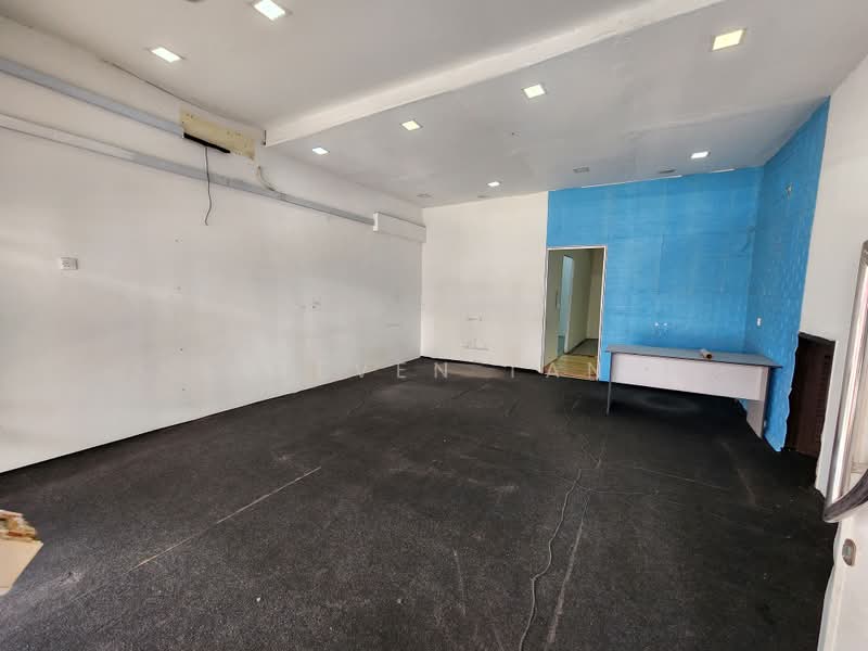 Shop for Rent in Bandar Puteri Puchong (Puchong) - Steven Tan - Interior - PropertyGuru.com.my