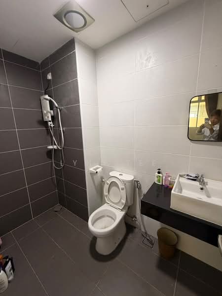 Service Residence for Rent at KSL Residence @ Daya - Lynn Tee - Bathroom - PropertyGuru.com.my
