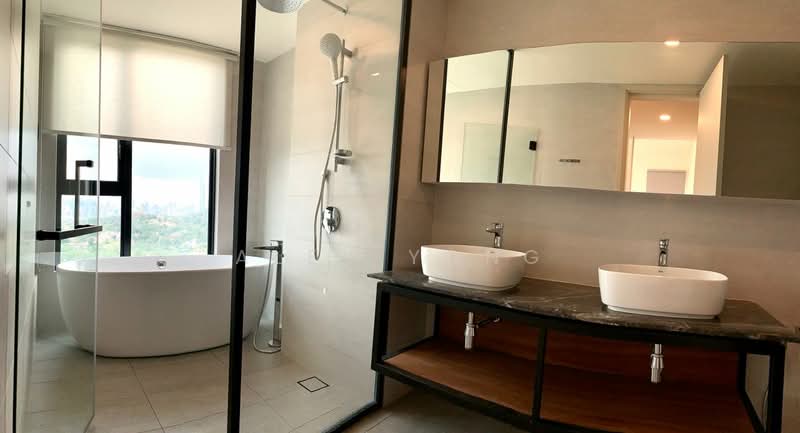Kediaman Servis untuk Dijual di Residensi Solaris Parq - Alex Yong - Bathroom - PropertyGuru.com.my