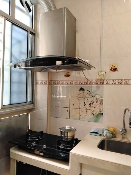 Pangsapuri untuk Dijual di Vista Indah Putra - Yvonne Lim - Kitchen - PropertyGuru.com.my