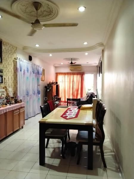 Pangsapuri untuk Dijual di Vista Indah Putra - Yvonne Lim - Dining Room - PropertyGuru.com.my