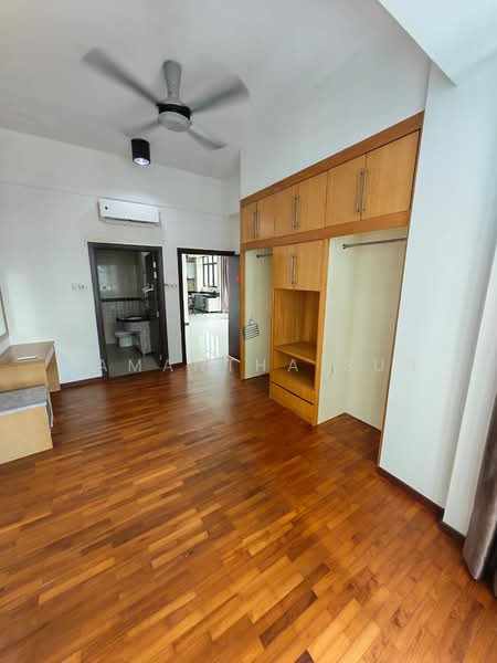 Service Residence for Rent at The Heritage Residence - Samantha Sun - Master bedroom - PropertyGuru.com.my