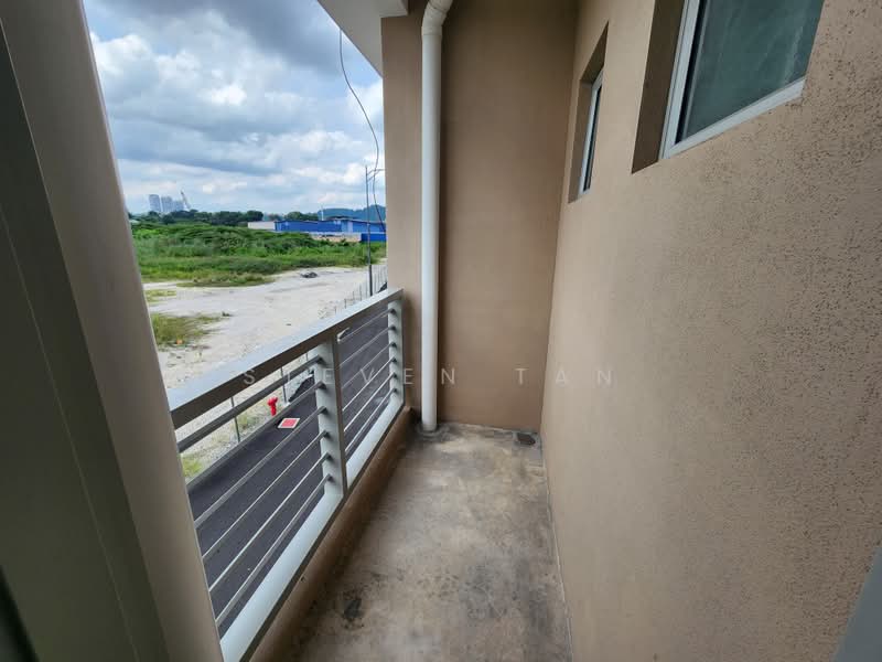 Shop / Office untuk Disewa di Bandar Puteri Puchong (Puchong) - Steven Tan - Balcony - PropertyGuru.com.my