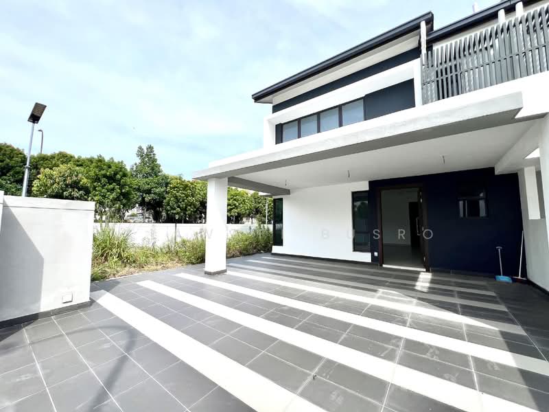 Cluster House for Sale in Shah Alam (Selangor) - Salawati Busro - Exterior - PropertyGuru.com.my