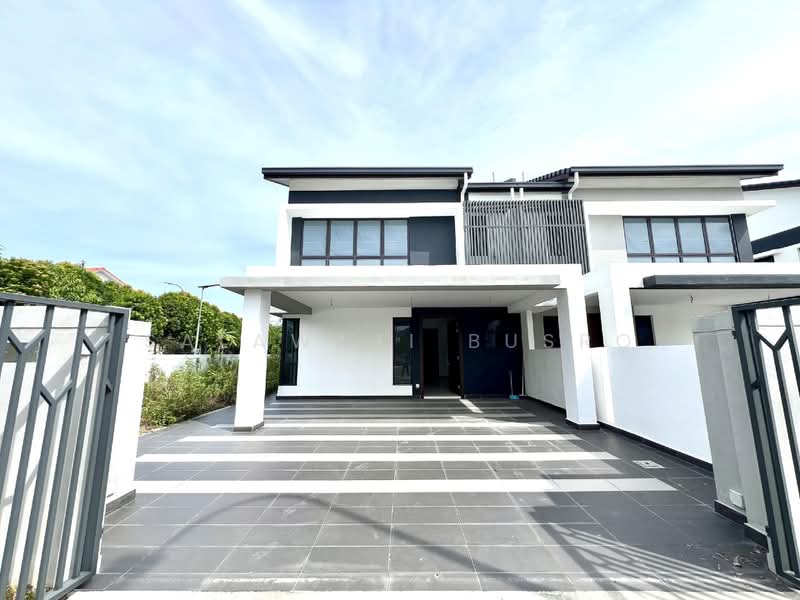 Cluster House for Sale in Shah Alam (Selangor) - Salawati Busro - Exterior - PropertyGuru.com.my