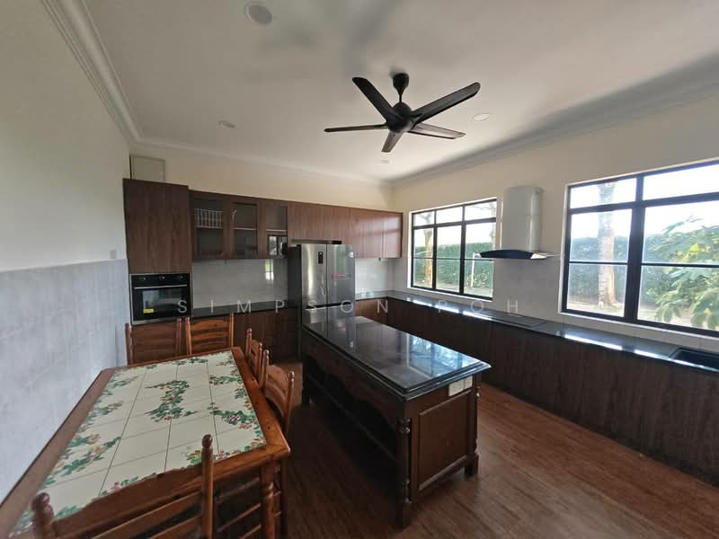 Rumah Banglo untuk Disewa di Leisure Farm (Gelang Patah) - Simpson Poh - Kitchen - PropertyGuru.com.my
