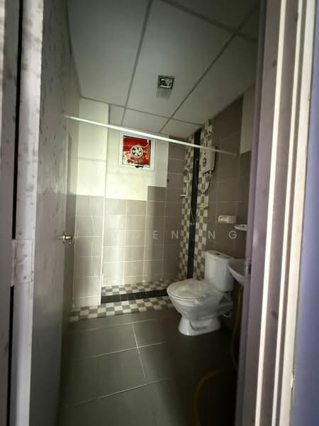 Pangsapuri untuk Dijual di Lagenda Tasek Luxurious Suite - Jayden Ng - Bathroom - PropertyGuru.com.my