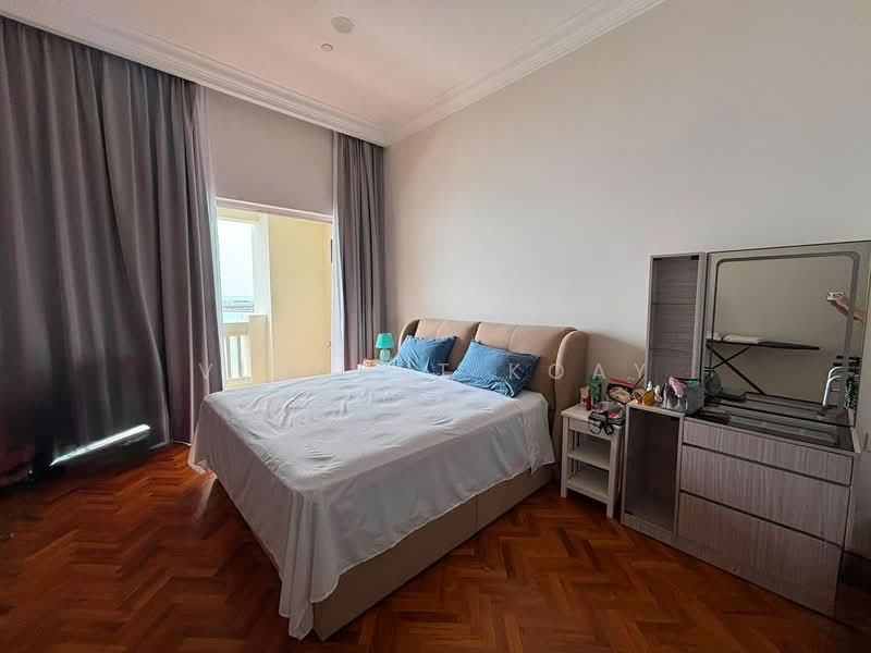 Service Residence for Rent at Straits Quay (The Suites at Waterside) - Vincent Koay - Bedroom - PropertyGuru.com.my