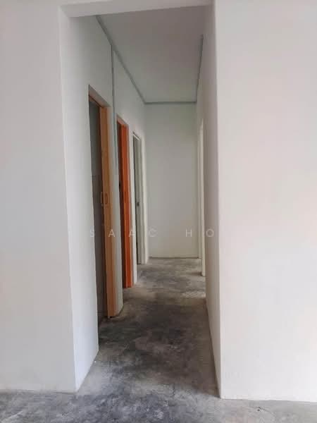 Pangsapuri untuk Dijual di Pangsapuri Seri Mesra - Isaac Hoo - Corridor - PropertyGuru.com.my