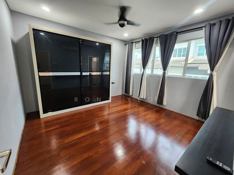 Rumah Berkembar untuk Disewa di Kampung Sungai Sekamat (Kajang) - Rony Yeo - Bedroom - PropertyGuru.com.my