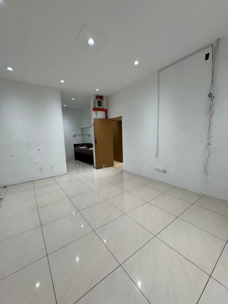 Kedai untuk Disewa di Bandar Baru Bangi (Selangor) - Hanif Hanz - Interior - PropertyGuru.com.my