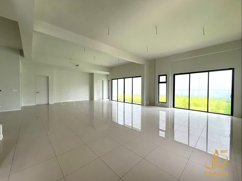 Bungalow House for Rent in Eco Sanctuary (Telok Panglima Garang) - Celine Khoo - Living Room - PropertyGuru.com.my