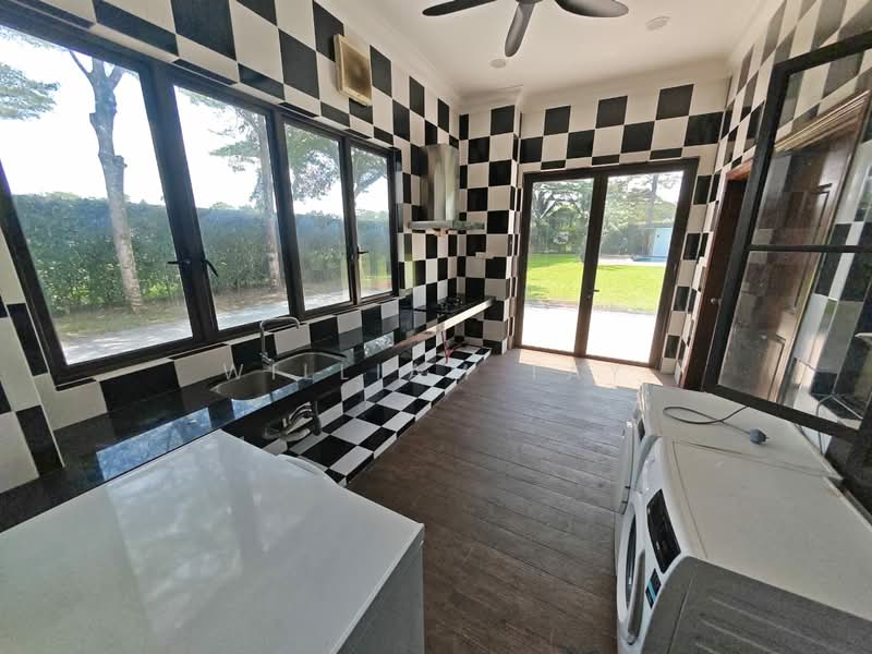 Rumah Banglo untuk Disewa di Leisure Farm (Gelang Patah) - William Tay - Kitchen - PropertyGuru.com.my