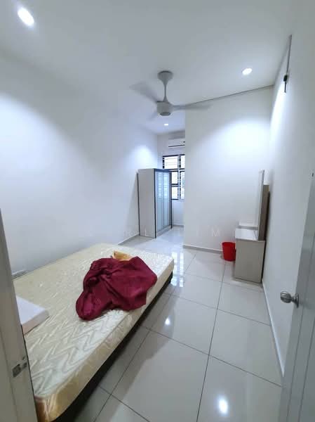 2-storey Terraced House for Sale in Taman Kempas Utama (Tebrau) - Karl Lim - Bedroom - PropertyGuru.com.my