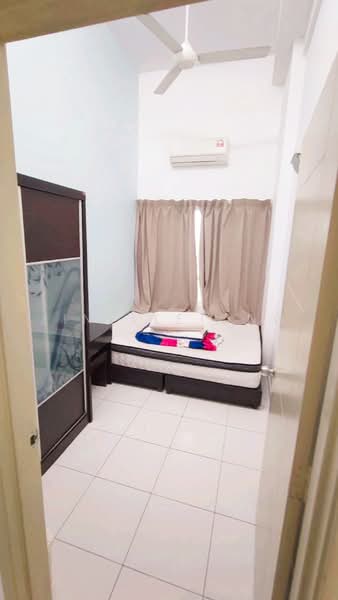 Condominium for Rent at One World 1 - Jinelle Ong - Bedroom - PropertyGuru.com.my