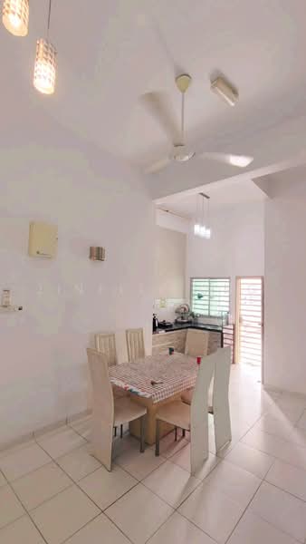 Condominium for Rent at One World 1 - Jinelle Ong - Dining Room - PropertyGuru.com.my
