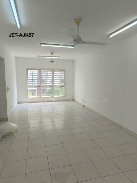 Apartment for Sale at Pangsapuri Seri Mutiara - Andrew Ang - Living Room - PropertyGuru.com.my