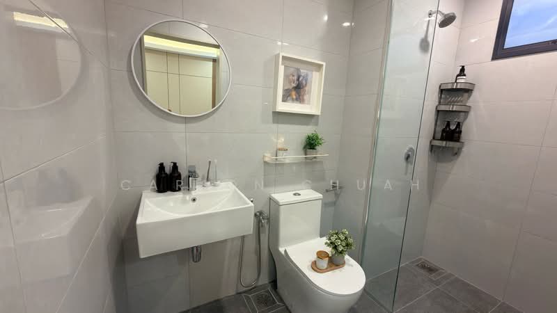 Service Residence for Sale at Pinnacle Bukit Gambier - Carson Chuah - Bathroom - PropertyGuru.com.my