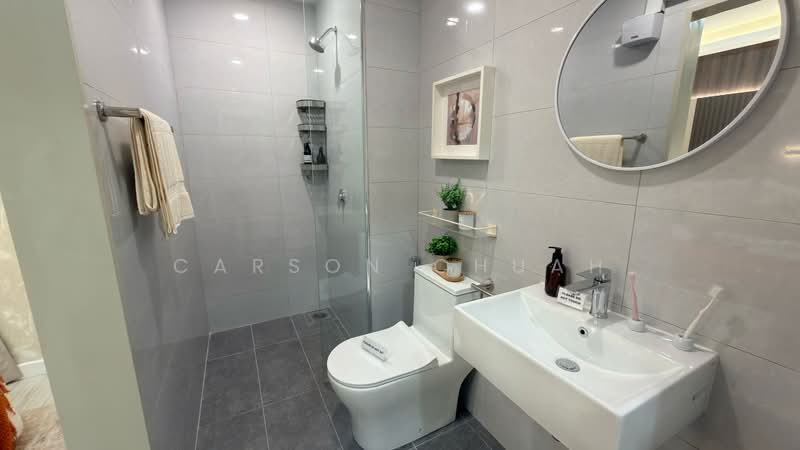 Service Residence for Sale at Pinnacle Bukit Gambier - Carson Chuah - Bathroom - PropertyGuru.com.my