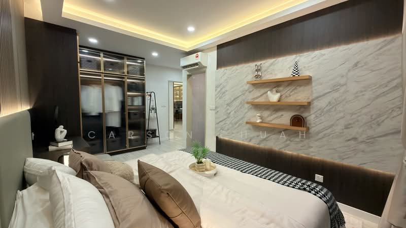 Service Residence for Sale at Pinnacle Bukit Gambier - Carson Chuah - Bedroom - PropertyGuru.com.my
