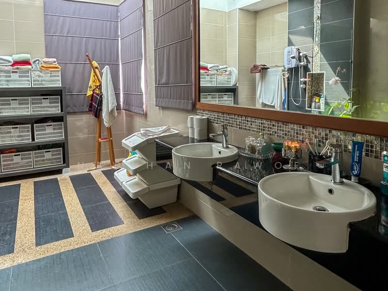 Semi-Detached House for Sale in Skudai (Johor) - Nabihan Rawof - Master Bathroom - PropertyGuru.com.my