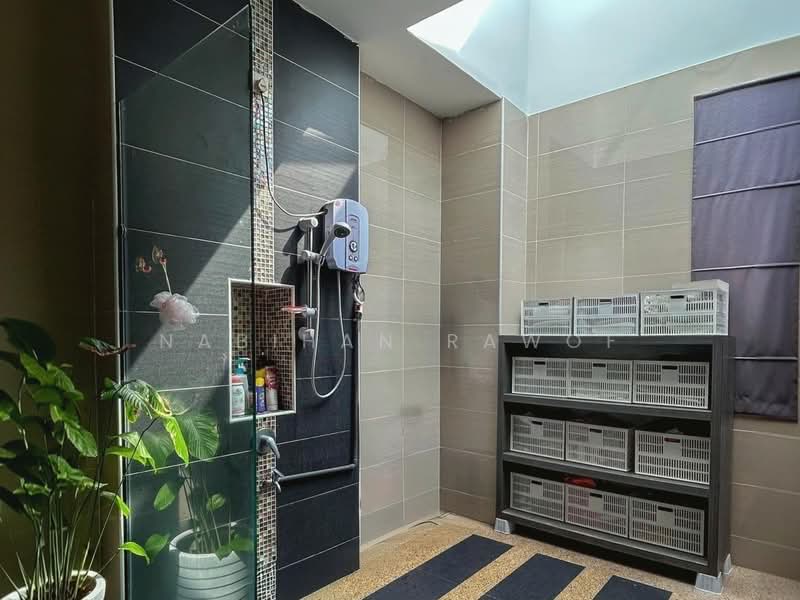 Semi-Detached House for Sale in Skudai (Johor) - Nabihan Rawof - Master Bathroom - PropertyGuru.com.my