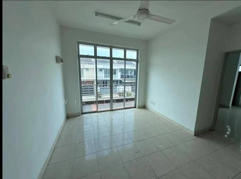 Rumah Teres 2 Tingkat untuk Dijual di Perling (Johor) - William Tay - Living Room - PropertyGuru.com.my