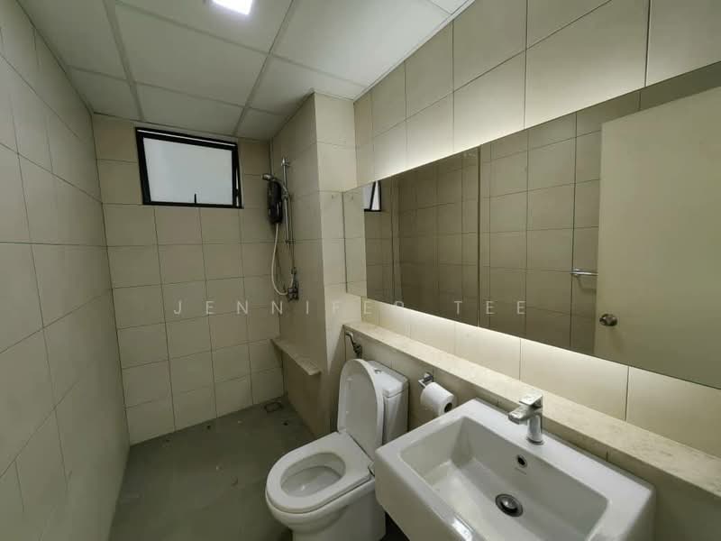 Kondominium untuk Disewa di The WaterEdge (Pinggiran Air) - Jennifer Tee - Bathroom - PropertyGuru.com.my