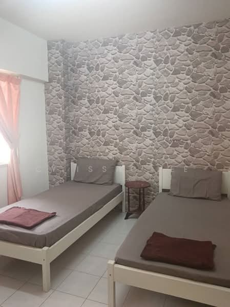 Pangsapuri untuk Dijual di Sri Aman Block G (Sri Aman Block 6) - Cy Issac Lee - Bedroom - PropertyGuru.com.my