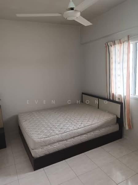 Rumah Flat untuk Dijual di Bandar Tasik Selatan (Low Cost) - Even Chong - Bedroom - PropertyGuru.com.my