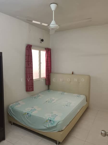 Rumah Flat untuk Dijual di Bandar Tasik Selatan (Low Cost) - Even Chong - Bedroom - PropertyGuru.com.my