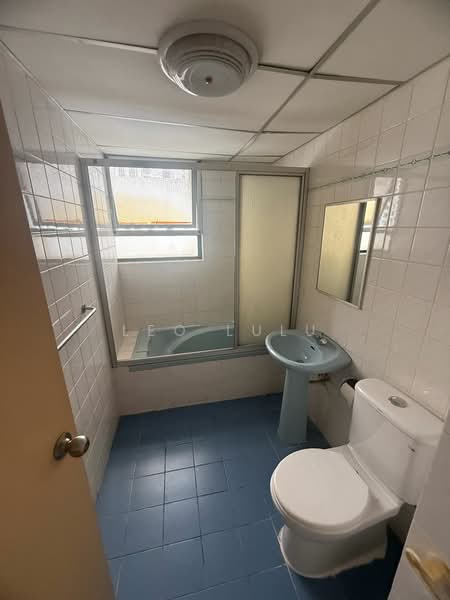 Condominium for Sale at Mont Kiara Pines - Leo Lulu - Bathroom - PropertyGuru.com.my