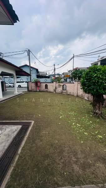 Rumah Teres 1-Tingkat untuk Dijual di Taman Kampung Majid (Kluang) - Shanel Tee - Exterior - PropertyGuru.com.my