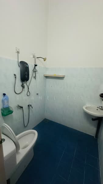 Rumah Teres 1-Tingkat untuk Dijual di Taman Kampung Majid (Kluang) - Shanel Tee - Bathroom - PropertyGuru.com.my