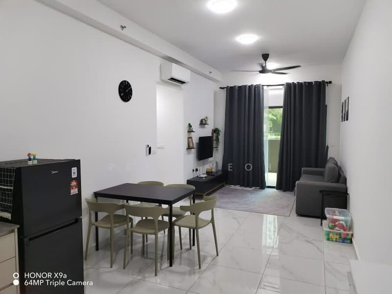 Servis Apartment untuk Disewa di Sinaran @ Utropolis - Peter Yeoh - Living Room - PropertyGuru.com.my