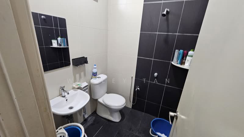 Semi-Detached House for Sale in Bukit Baru (Melaka) - Wesley Tan - Bathroom - PropertyGuru.com.my