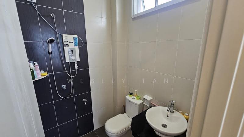Semi-Detached House for Sale in Bukit Baru (Melaka) - Wesley Tan - Bathroom - PropertyGuru.com.my