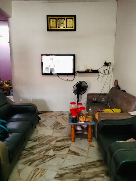 1-storey Terraced House for Sale in Banting (Selangor) - Amirul Akmal - Living Room - PropertyGuru.com.my