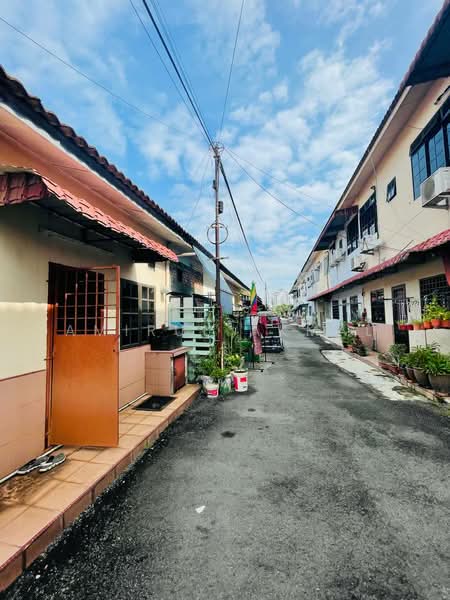 1-storey Terraced House for Sale in Banting (Selangor) - Amirul Akmal - Exterior - PropertyGuru.com.my