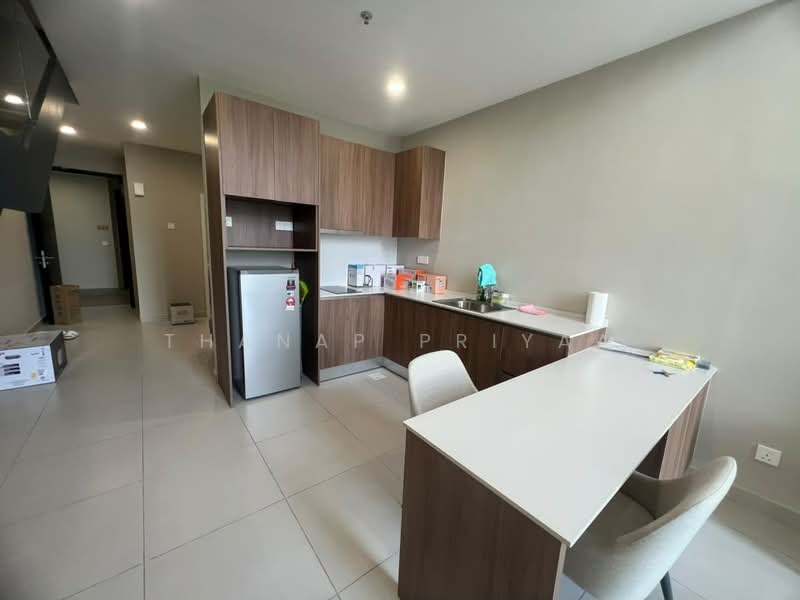 Service Residence for Rent at Dorsett Waterfront Subang - Thanap Priyaa - Kitchen - PropertyGuru.com.my