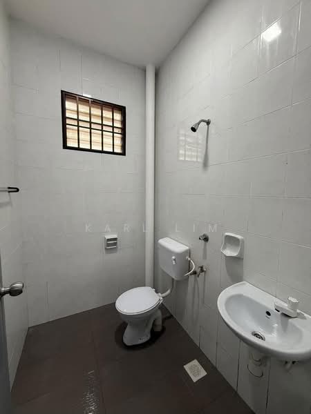 Rumah Teres 1-Tingkat untuk Dijual di Taman JP Perdana (Johor Bahru) - Karl Lim - Bathroom - PropertyGuru.com.my